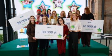 Nagrodzono 4-ech laureatów konkursu „Leczmy z troską!”